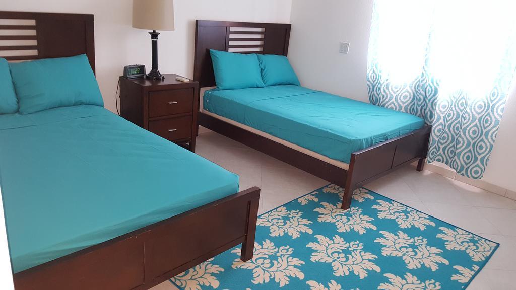Worthing Beach Apartments Bridgetown Eksteriør bilde